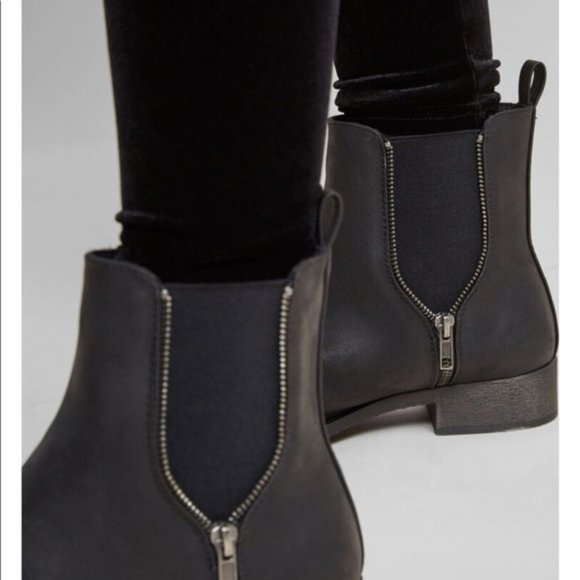 NEW ModCloth Casual Influence Boot in Matte Black - Picture 6 of 14